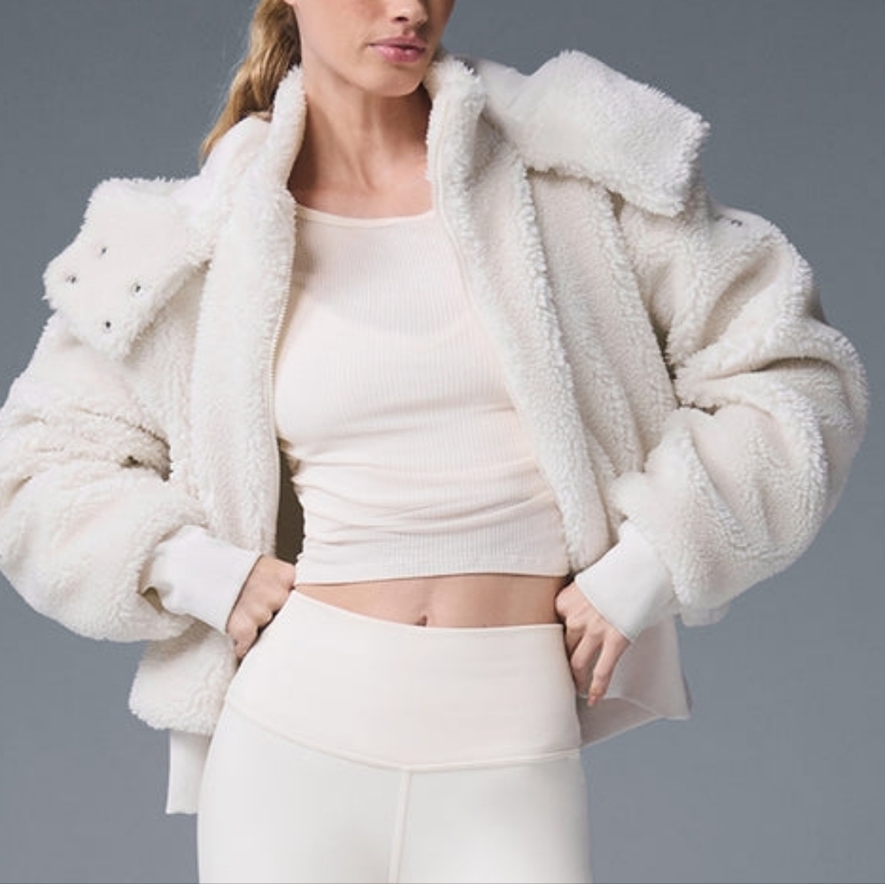 Alo Yoga Foxy Sherpa Jacket Coat in Ivory sz XS